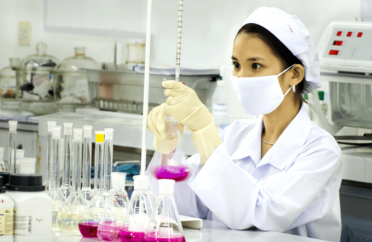 Vì sao các hãng dược ngoại 'mê' doanh nghiệp Việt?